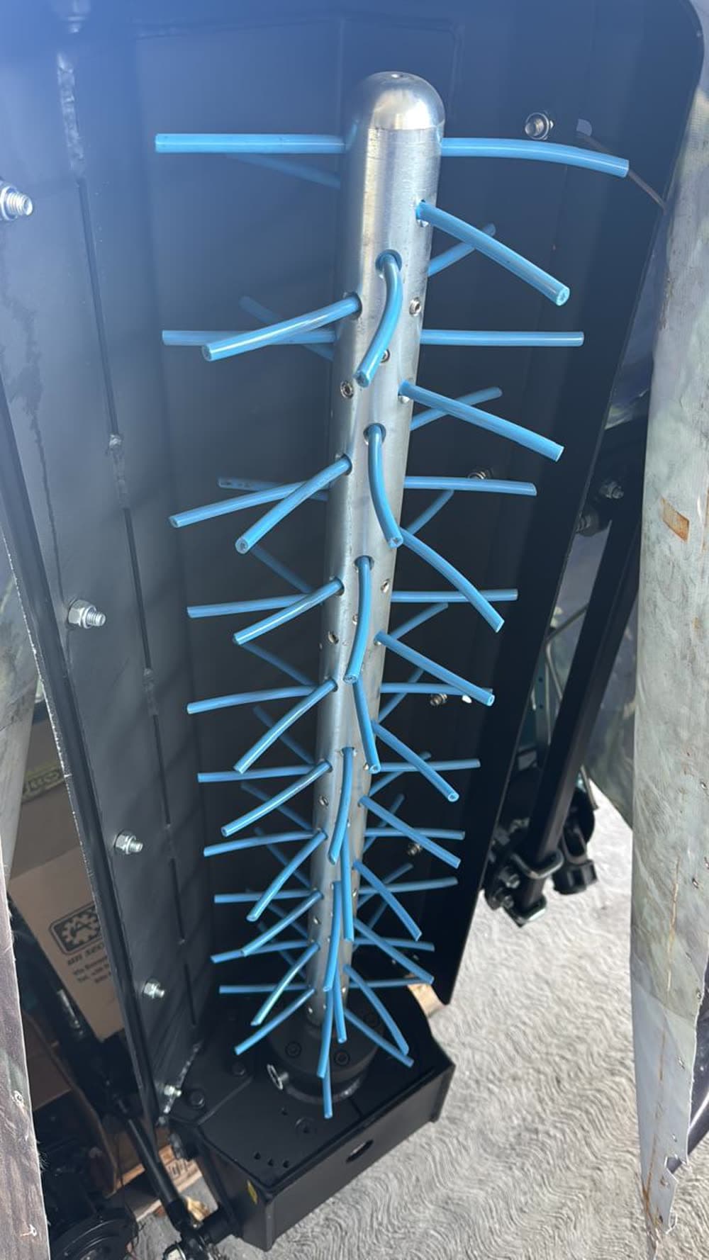Detalle del rotor de hilo de plástico de un cabezal triturador Spedo